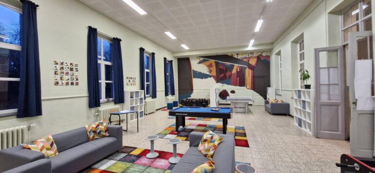 615828896_1667652904500033_1382136017580514384_n